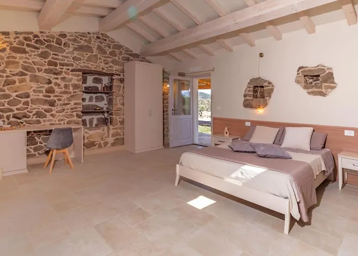 Bed and breakfast Ammentos Palau